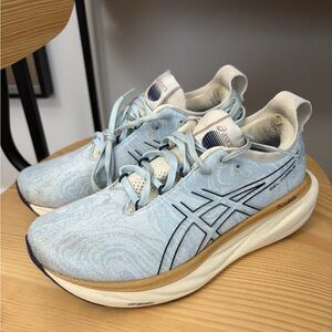 ASICS Gel Nimbus 25